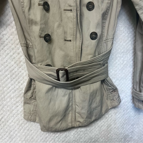 Abercrombie & Fitch Tan Trench Coat Adjustable Button Closure 100% Cotton Large - Picture 3 of 8